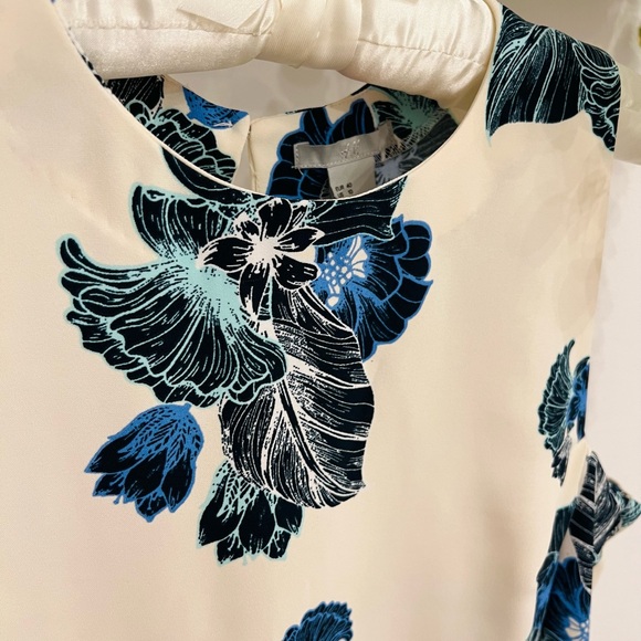 Crop Top - Picture 3 of 4